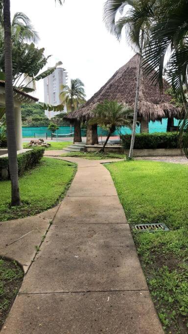 Hermoso Apartamento En Manzanillo Con Alberca Y Cancha De Tenis, Ideal Para Relajarse Y Disfrutar De Una Escapada Tranquila En El Paraiso Tropical エクステリア 写真