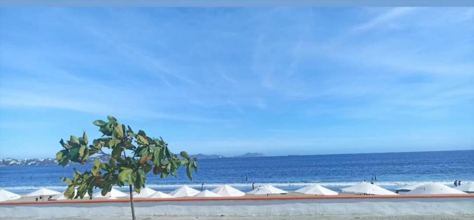 Hermoso Apartamento En Manzanillo Con Alberca Y Cancha De Tenis, Ideal Para Relajarse Y Disfrutar De Una Escapada Tranquila En El Paraiso Tropical エクステリア 写真